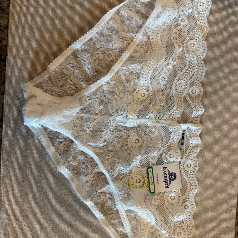B.tempted White lace hipster panties new